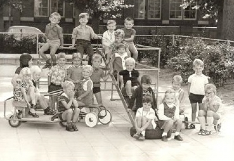 Kleuterklas 1971 Hummeltjeshonk Kleuterklas 1971 Hummeltjeshonk