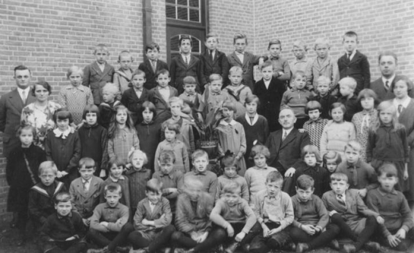 groepsfoto 1930A groepsfoto 1930A