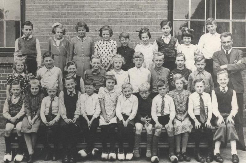 Groepsfoto 1946?? Joep van Burgsteden Groepsfoto 1946?? Joep van Burgsteden
